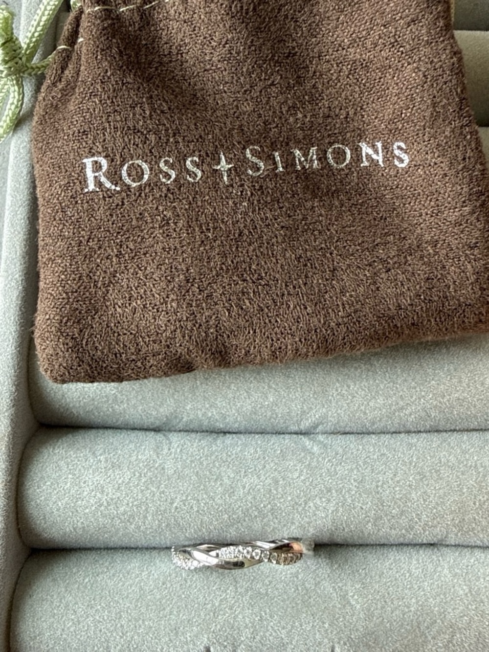 ROSS-SIMONS .15 ct Diamond Twisted Ring in Sterling Silver Size 6.5 - Picture 2 of 3